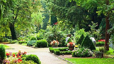 Friedhof by justhavealook iStock