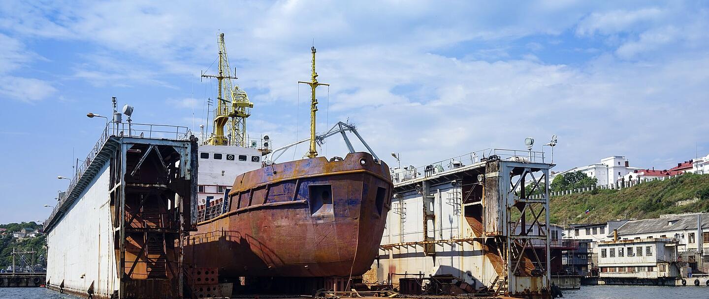 <p>Dock mit Schiff by Victoria Koltsova (iStock)</p>